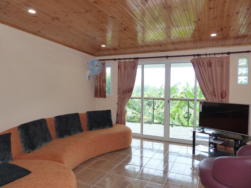 Hibiscus House Seychelles Self Catering Apartment Victoria Exterior photo