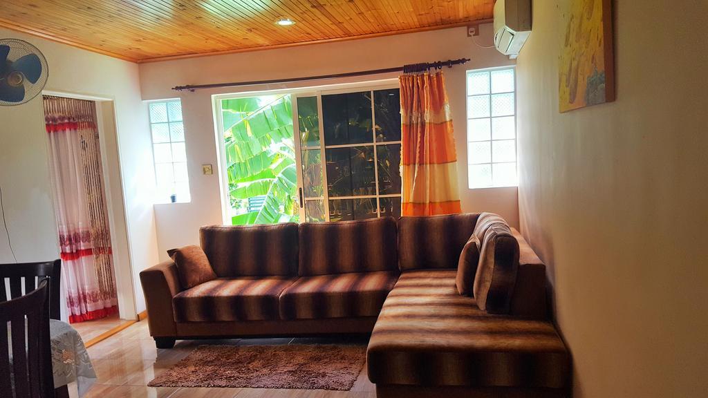 Hibiscus House Seychelles Self Catering Apartment Victoria Exterior photo